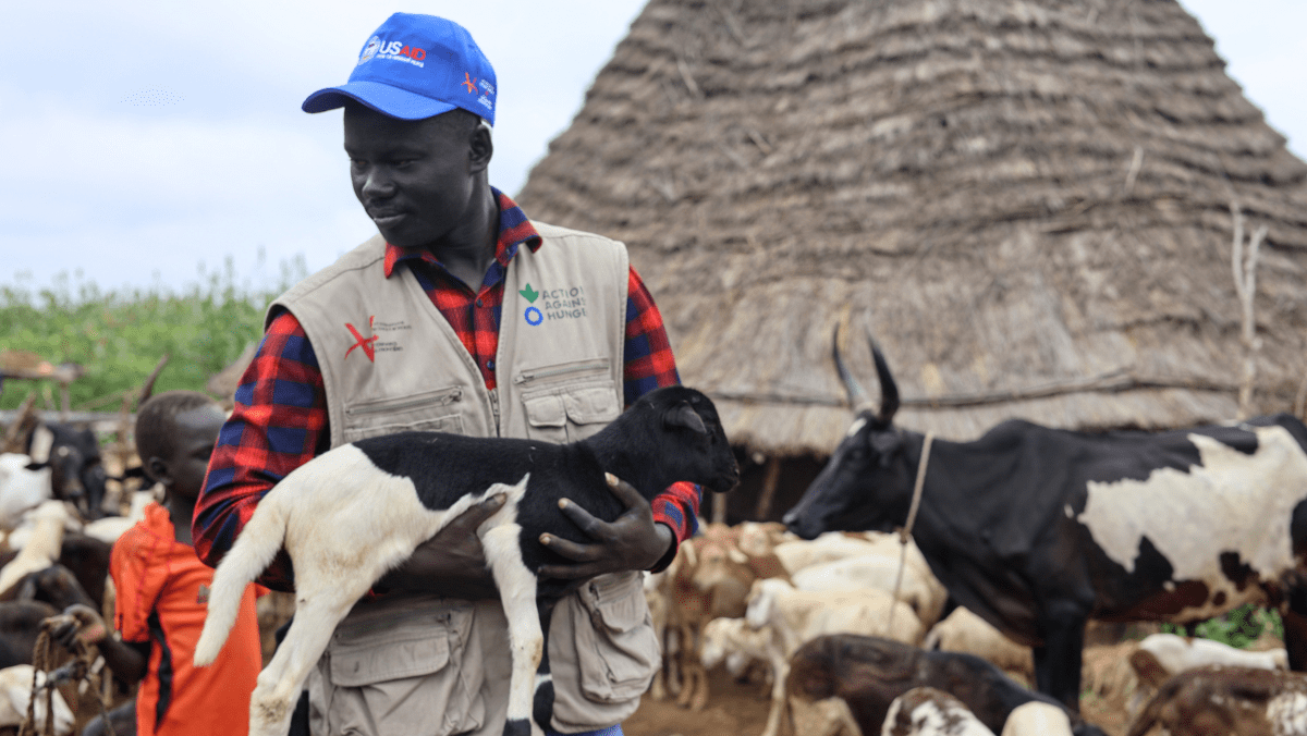 VWB staff and partners conduct mass vaccination campaign in South Sudan